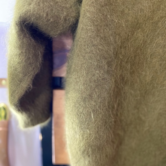 Vintage angora fluffy soft sweater - Picture 2 of 6